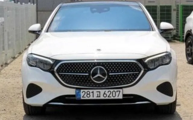 인천중고차매매 E-클래스 W214 E200 매물 사진 10 - 2025/11 5,212km